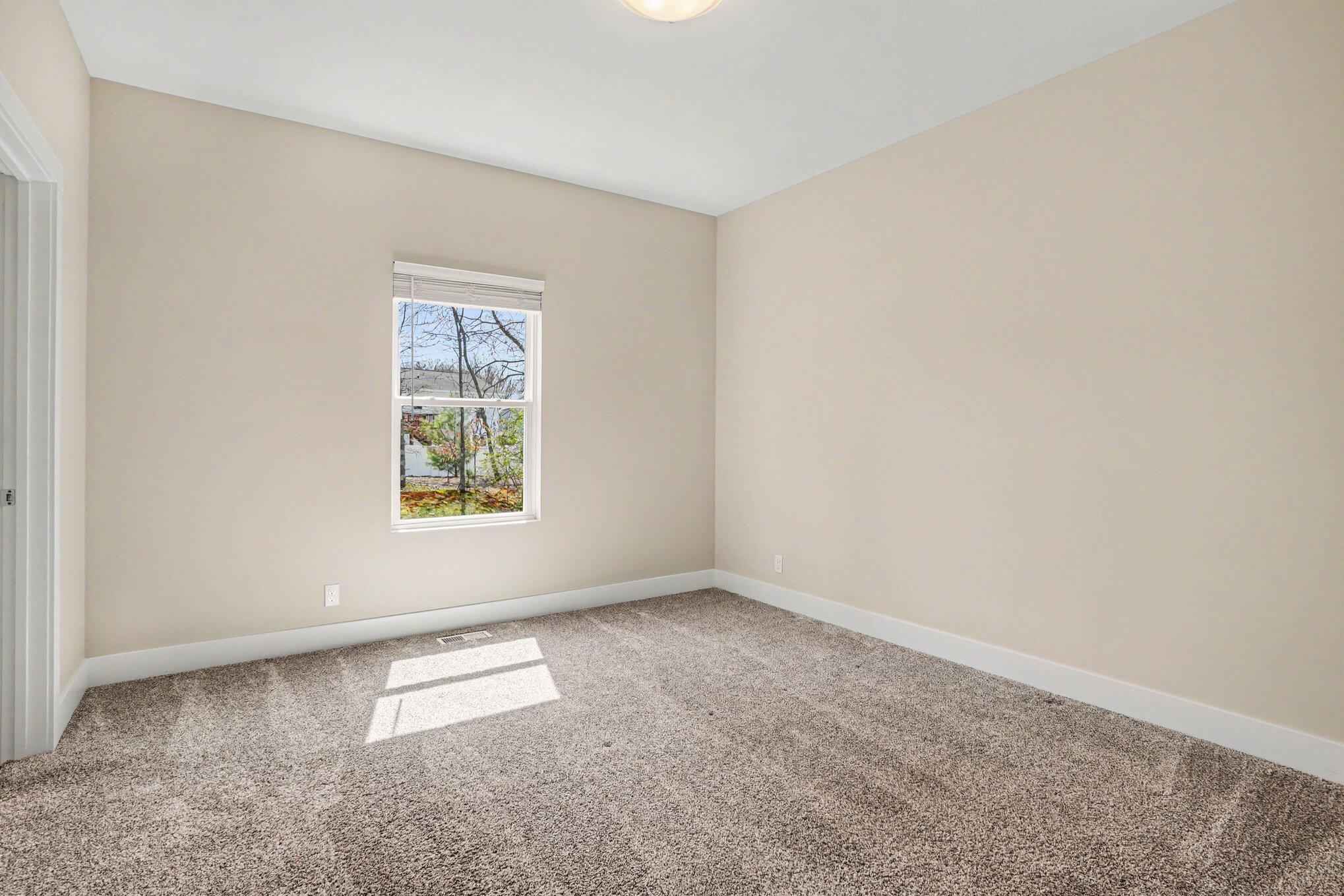 2647 Eagle Ridge Muskegon, MI 49444 - Photo 18 of 38 018_file_7121