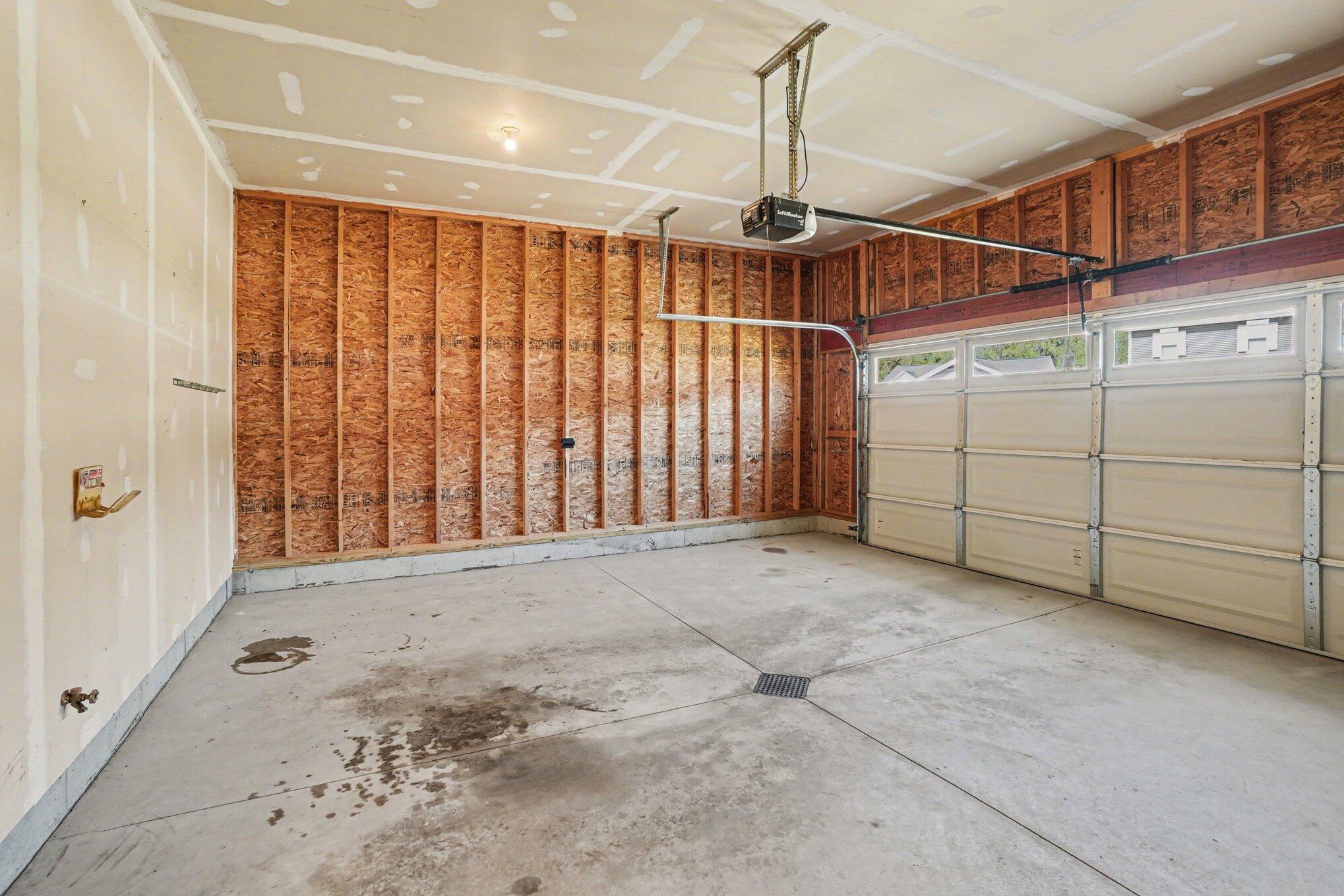 2647 Eagle Ridge Muskegon, MI 49444 - Photo 31 of 38 031_file_5770