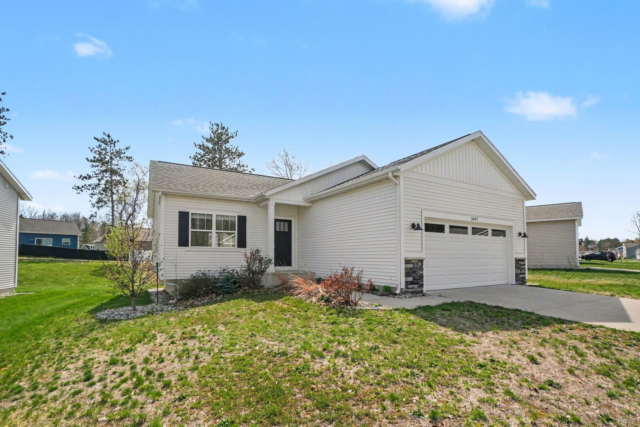 2647 Eagle Ridge Muskegon, MI 49444 - Photo 32 of 38 036_file_9482
