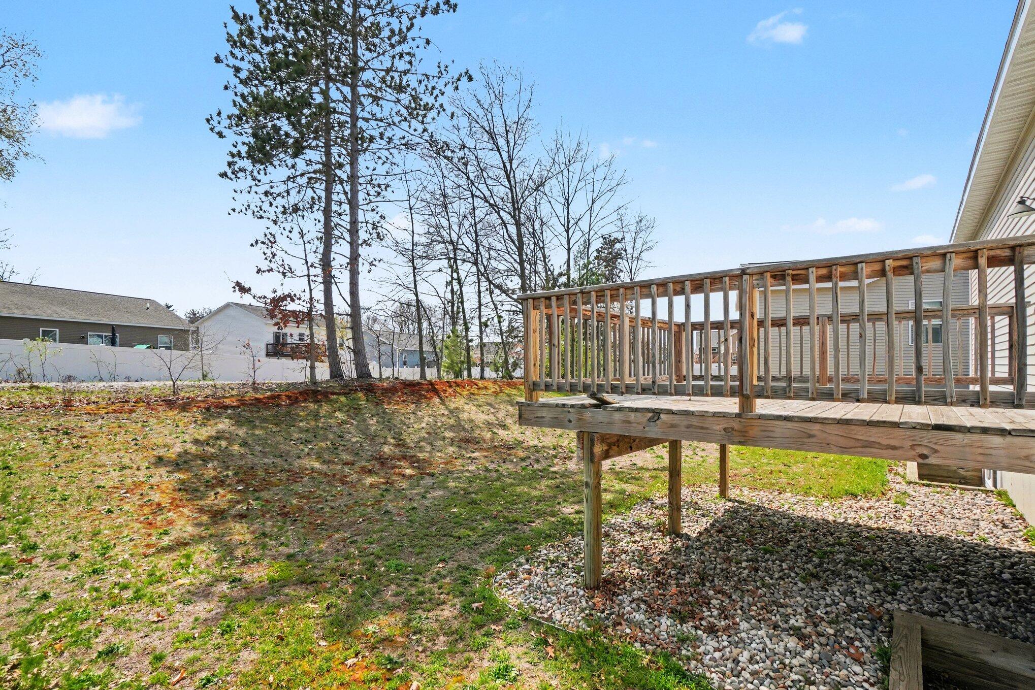 2647 Eagle Ridge Muskegon, MI 49444 - Photo 35 of 38 034_file_3186