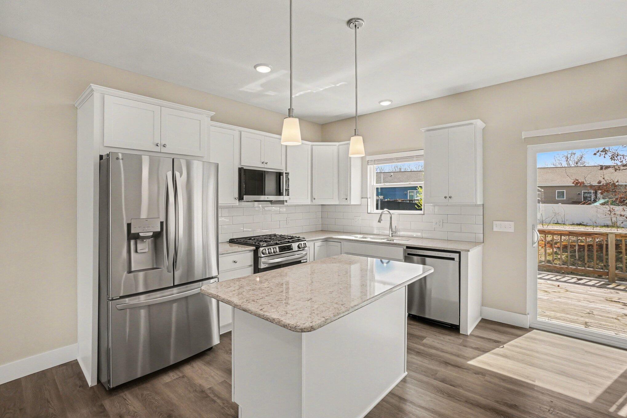2647 Eagle Ridge Muskegon, MI 49444 - Photo 10 of 38 010_file_4343