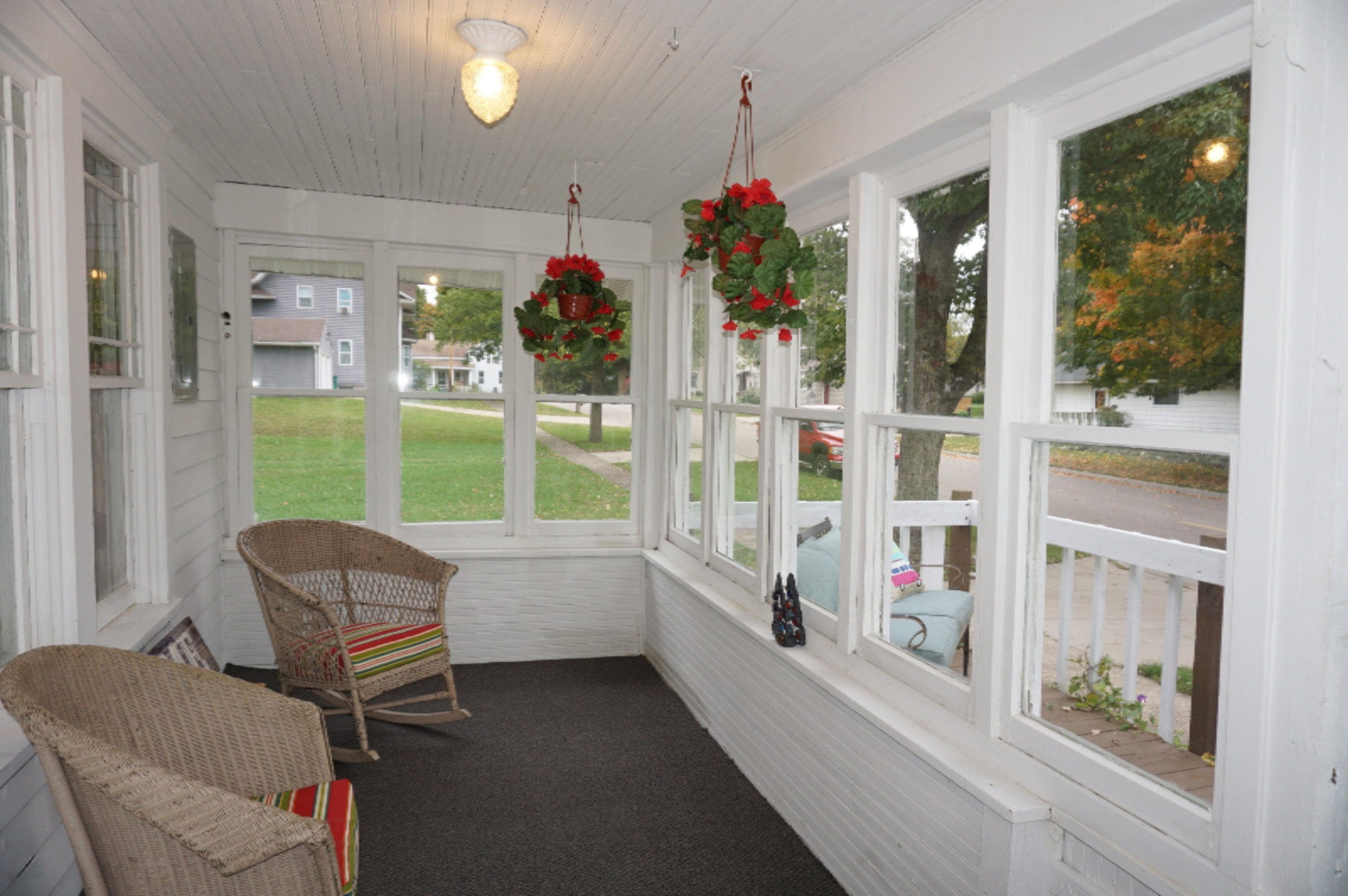115 East Bronson Street Decatur, MI 49045 - Photo 3 of 32 Porch