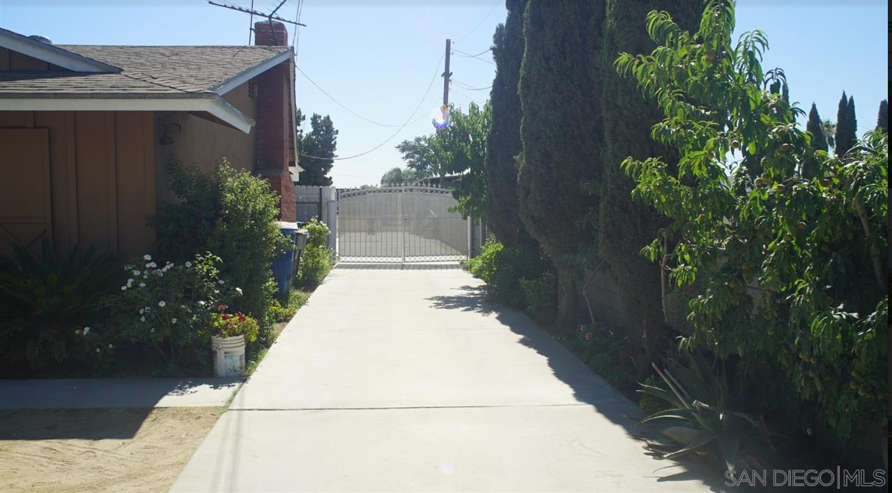 6070 Ridgeview Avenue Mira Loma, CA 91752 - Photo 11 of 25 Gallery Image 11