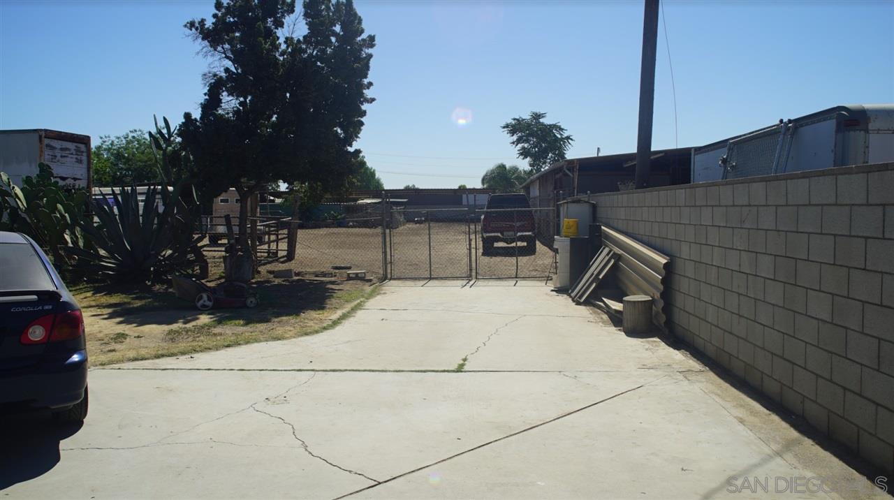 6070 Ridgeview Avenue Mira Loma, CA 91752 - Photo 12 of 25 Gallery Image 12