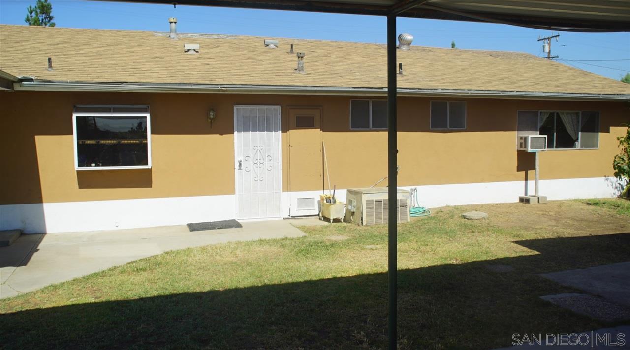 6070 Ridgeview Avenue Mira Loma, CA 91752 - Photo 4 of 25 Gallery Image 4