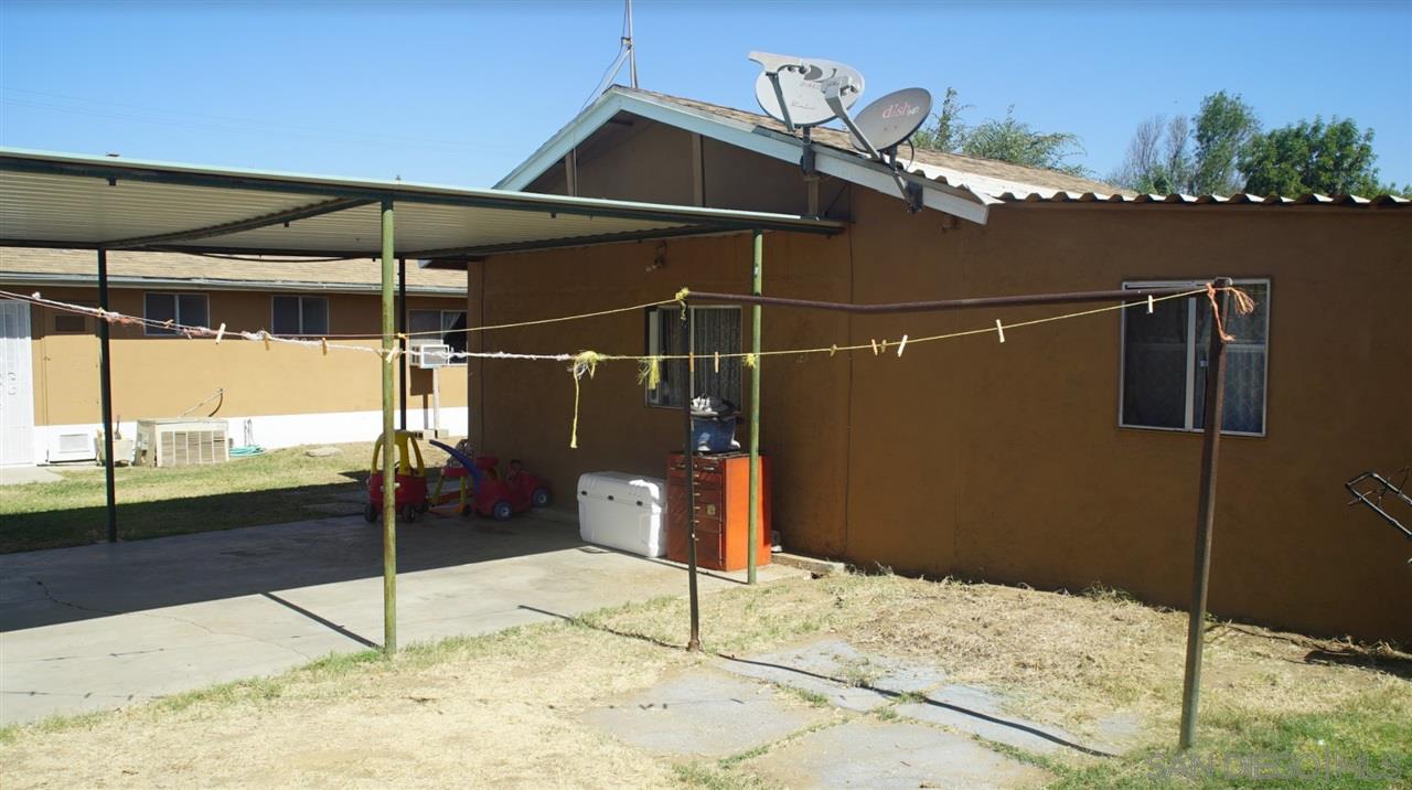 6070 Ridgeview Avenue Mira Loma, CA 91752 - Photo 7 of 25 Gallery Image 7