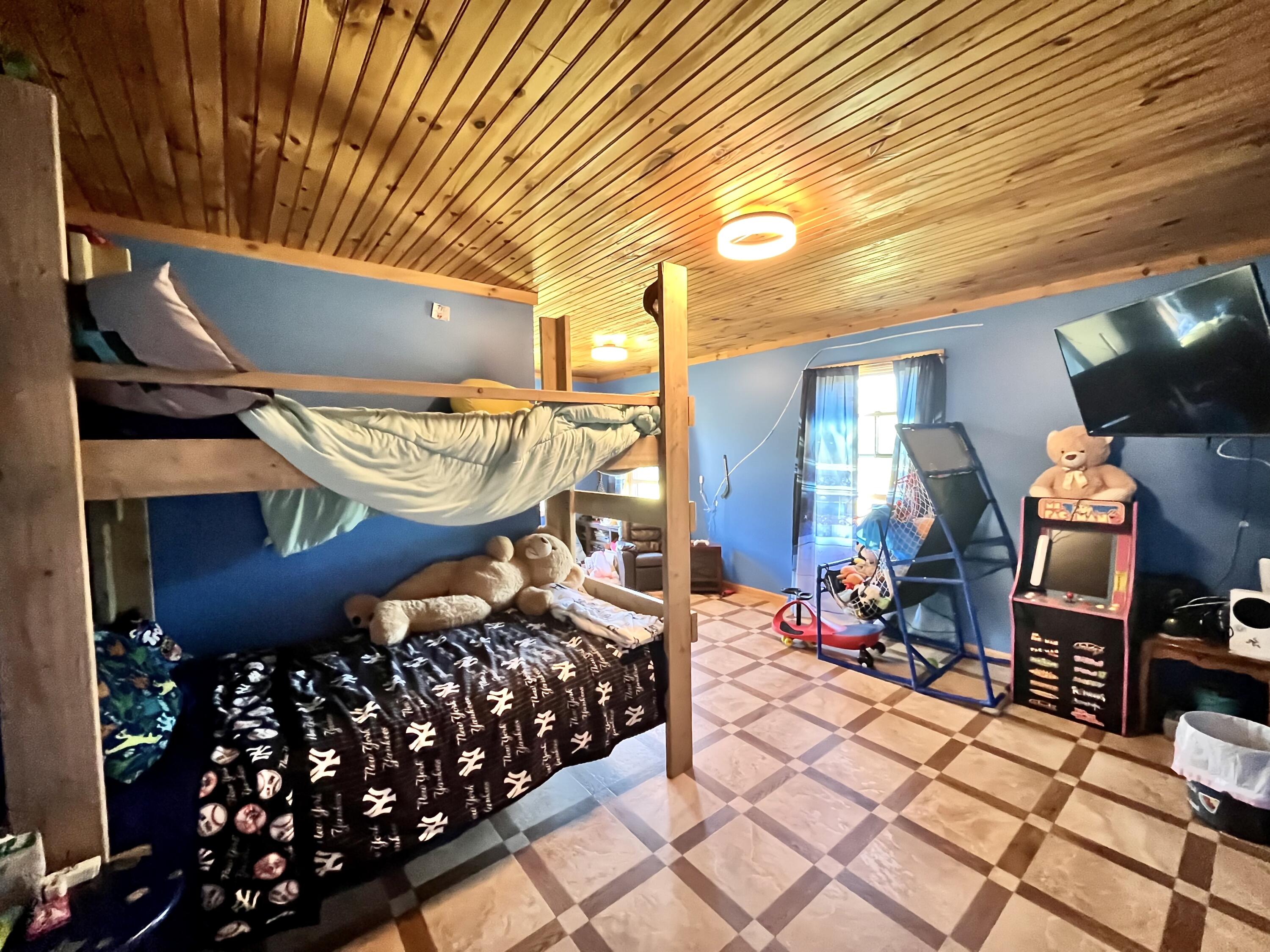 151 Castine Road Champlain, NY 12919 - Photo 16 of 22 Gallery Image 16