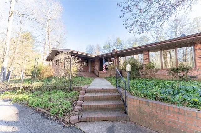 $540,000 | 139 Todds Creek Road, Central, SC 29630