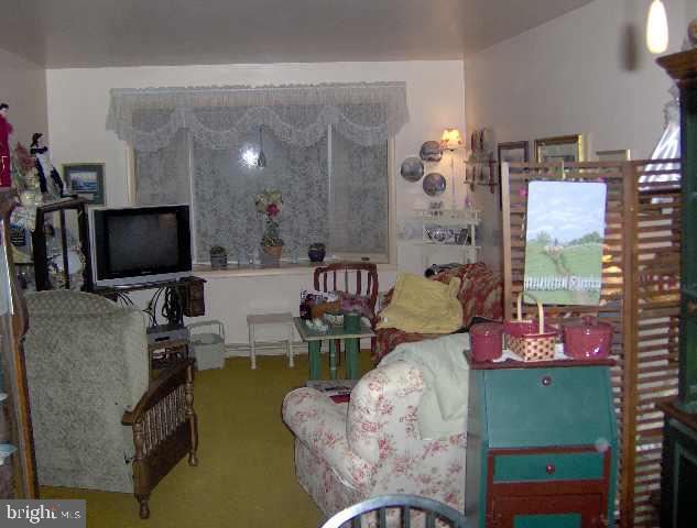 280 Kernel Lane Etters, PA 17319 - Photo 5 of 9 Gallery Image 5
