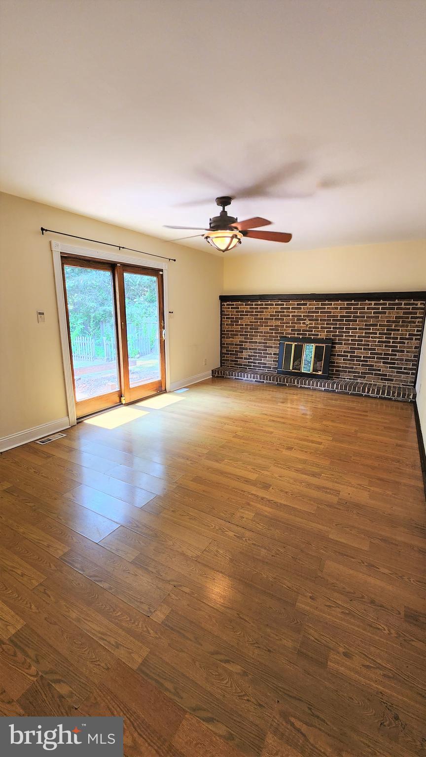 408 Deptford Road Glassboro, NJ 08028 - Photo 2 of 13