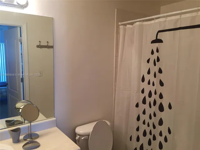 $2,650 | 6001 Southwest 70th Street, Unit 503, South Miami, FL 33143