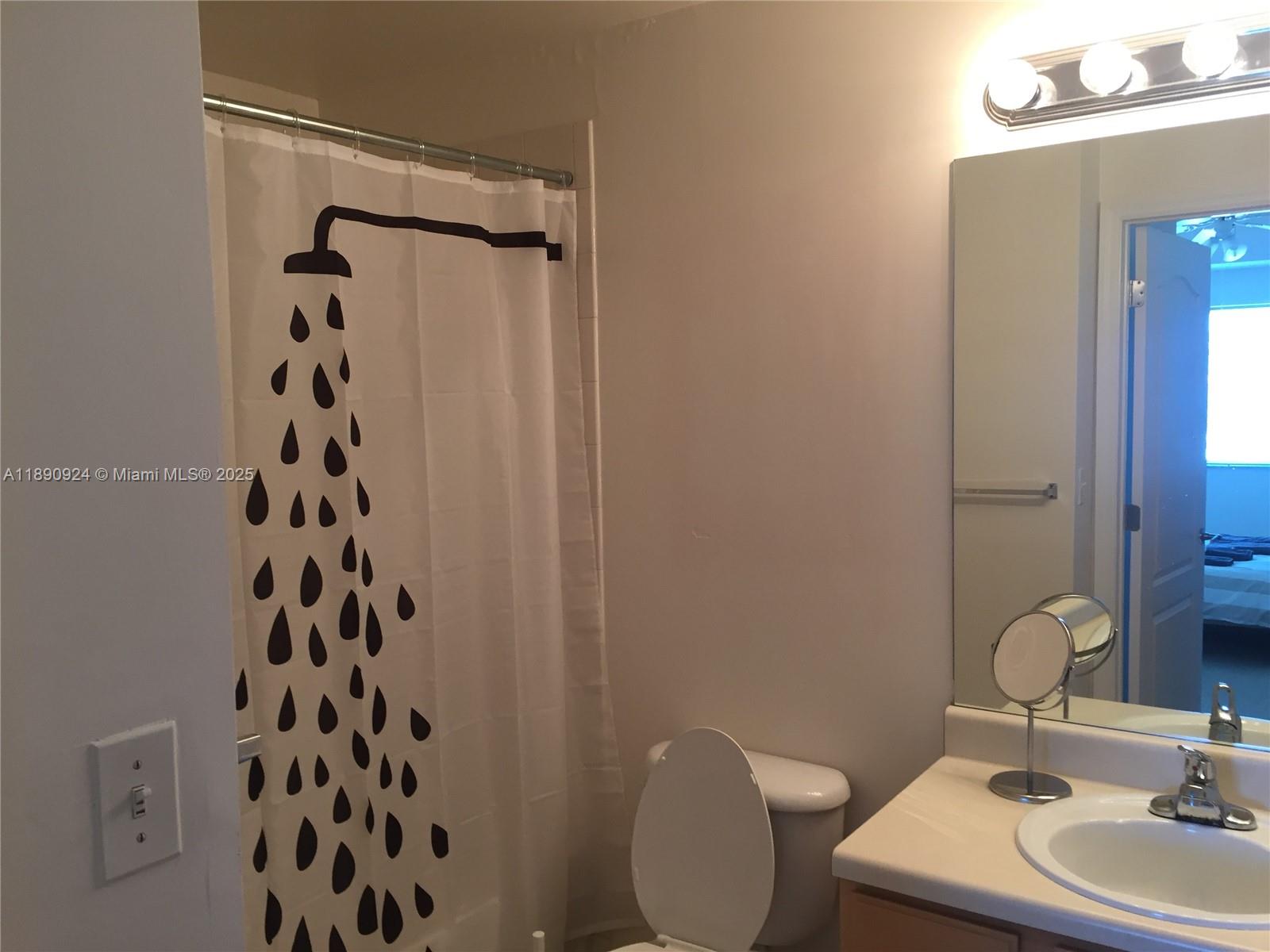 6001 Southwest 70th Street, Unit 503 South Miami, FL 33143 - Photo 8 of 34