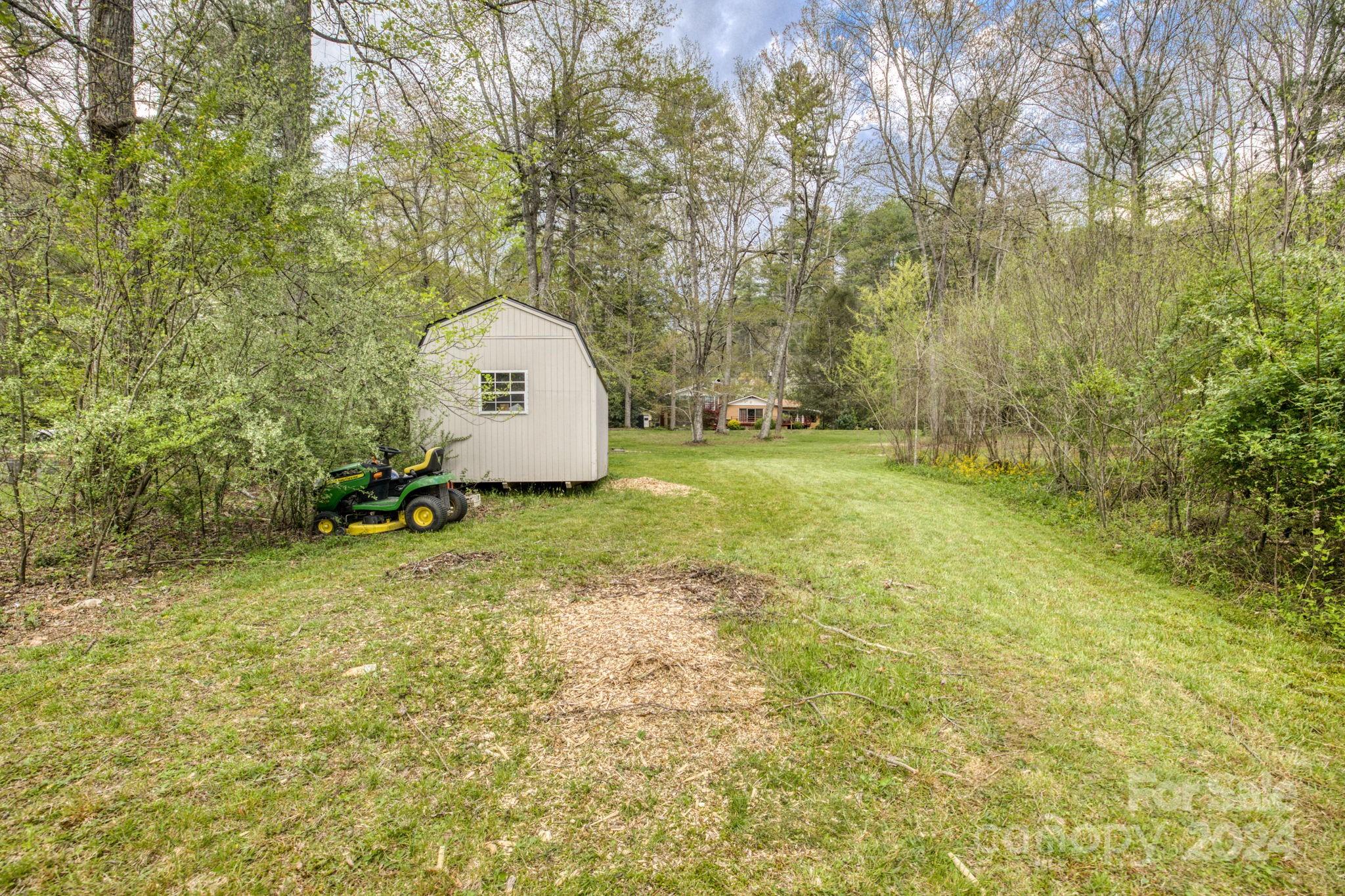 319 Forest Lake Road Brevard, NC 28712 - Photo 11 of 29 Gallery Image 11