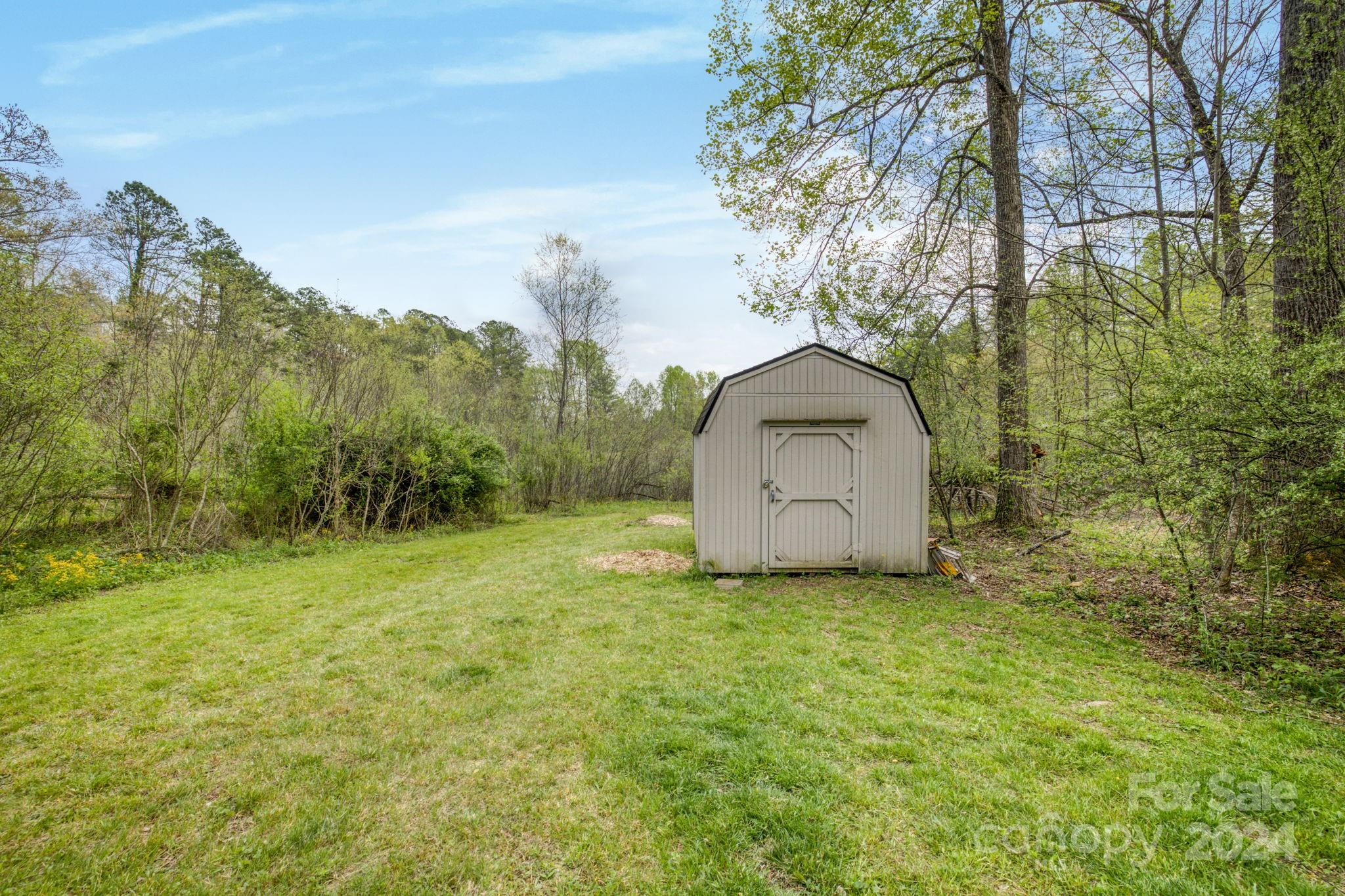 319 Forest Lake Road Brevard, NC 28712 - Photo 12 of 29 Gallery Image 12
