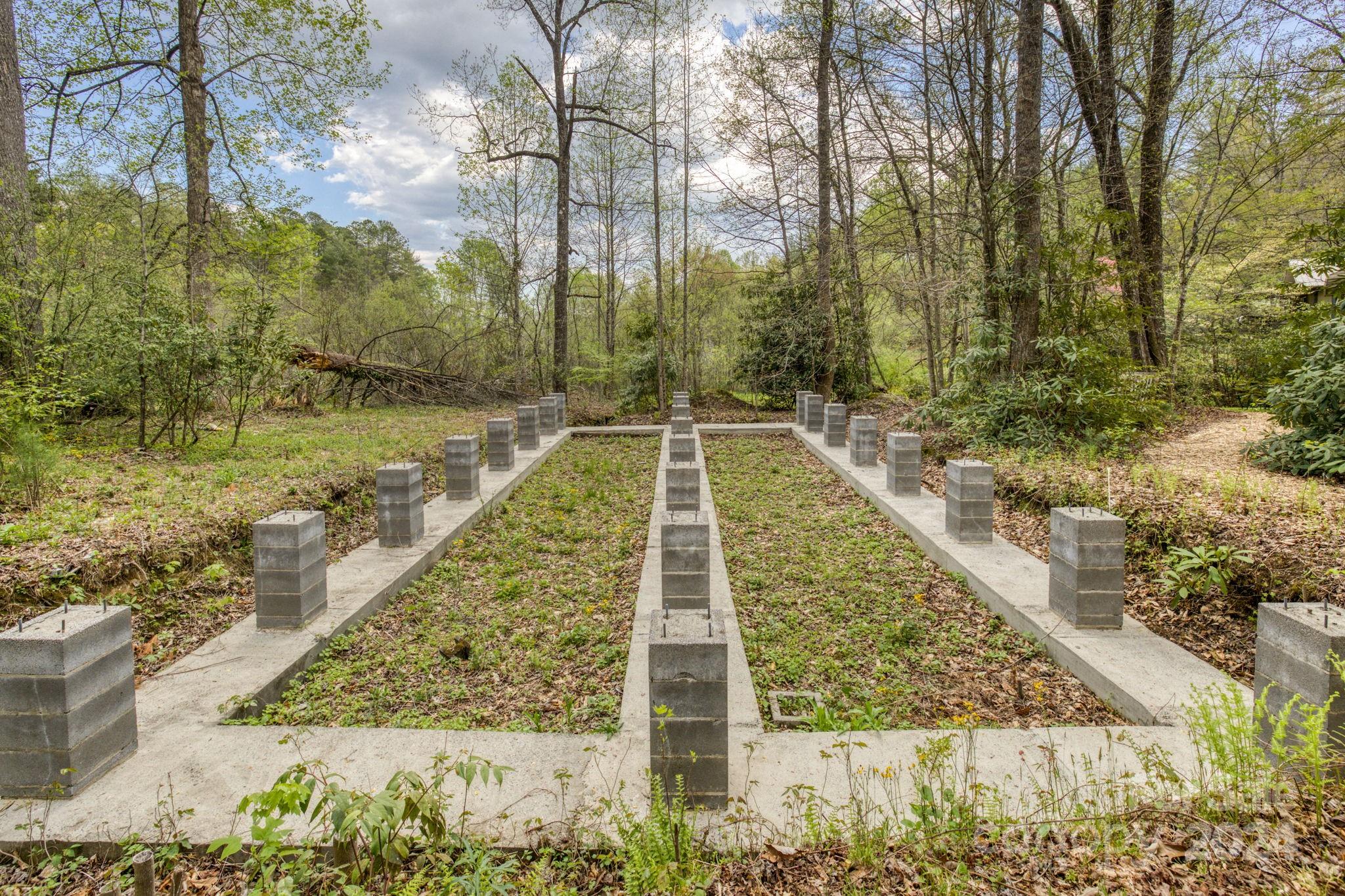 319 Forest Lake Road Brevard, NC 28712 - Photo 14 of 29 Gallery Image 14