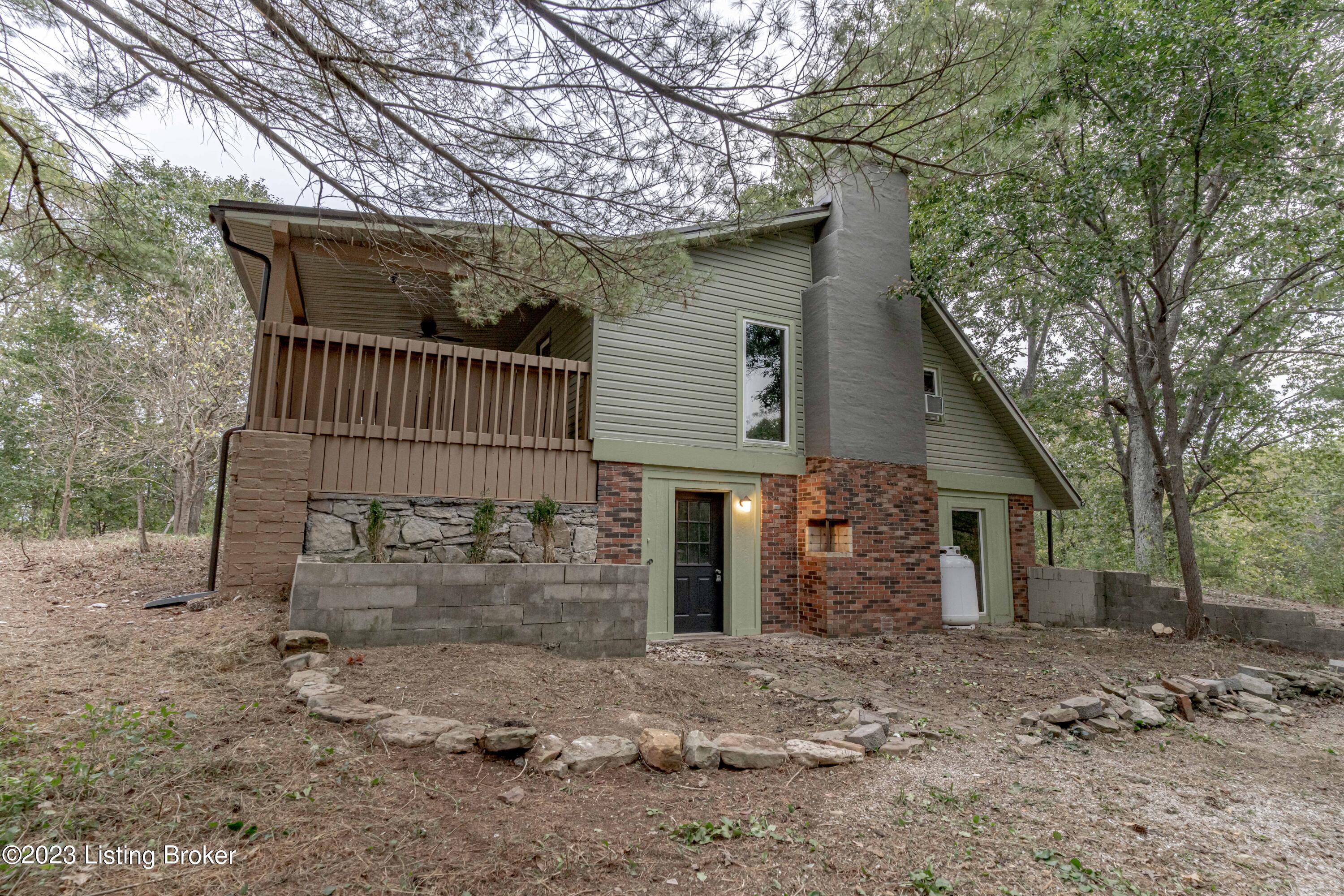 175 King Cemtery Road Irvine, KY 40336 - Photo 2 of 35 DSC03082