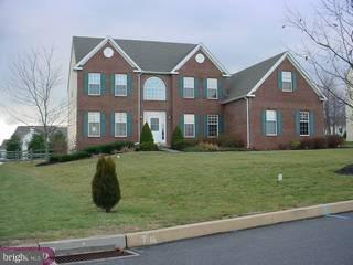 19 Woodside Farm Road Garnet Valley, PA 19060 - Photo 1 of 6 Gallery Image 1