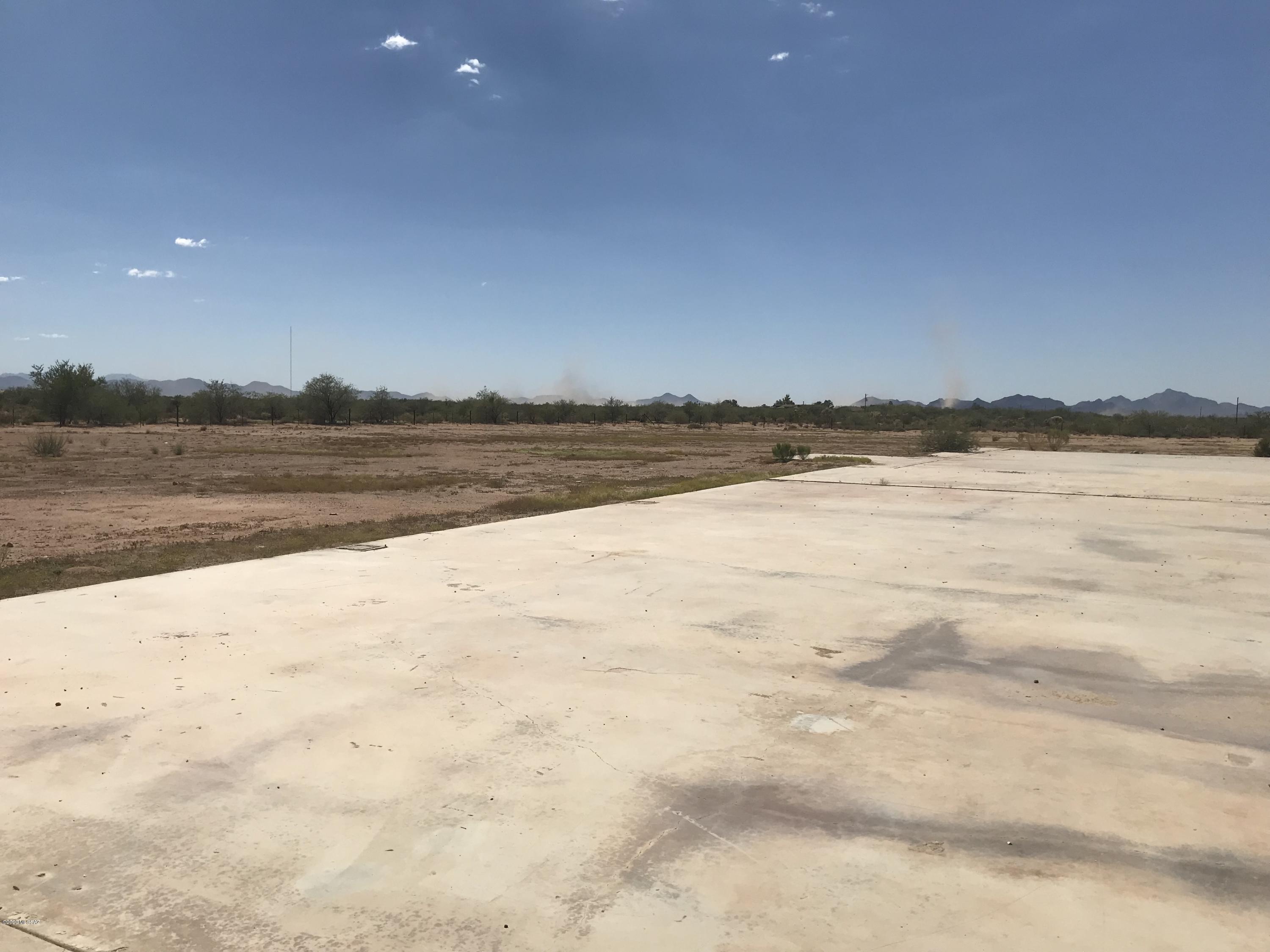 7855 North Avra Road Tucson, AZ 85743 - Photo 8 of 12 Gallery Image 8