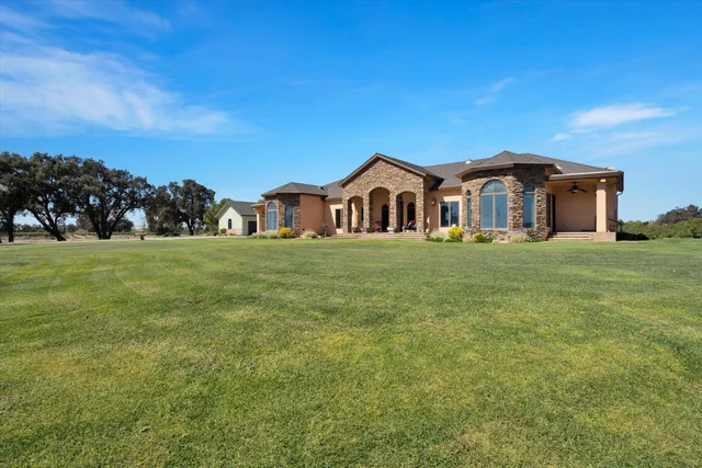 $2,450,000 | 20170 River Road, Stevinson, CA 95374