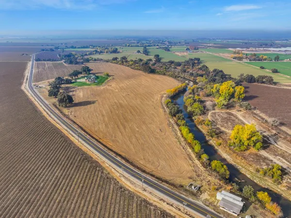 $2,395,000 | 20170 River Road, Stevinson, CA 95374