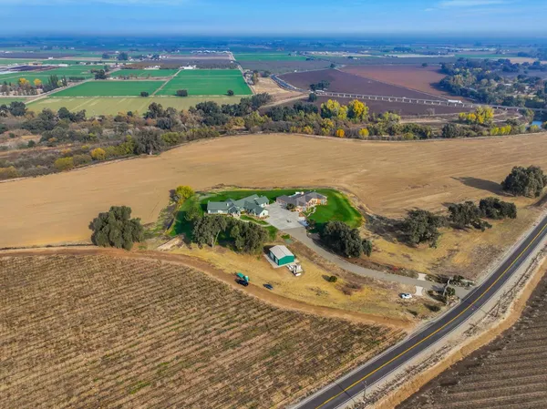 $2,395,000 | 20170 River Road, Stevinson, CA 95374