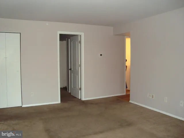 $155,000 | 108 Duvall Lane, Unit 60204, Gaithersburg, MD 20877