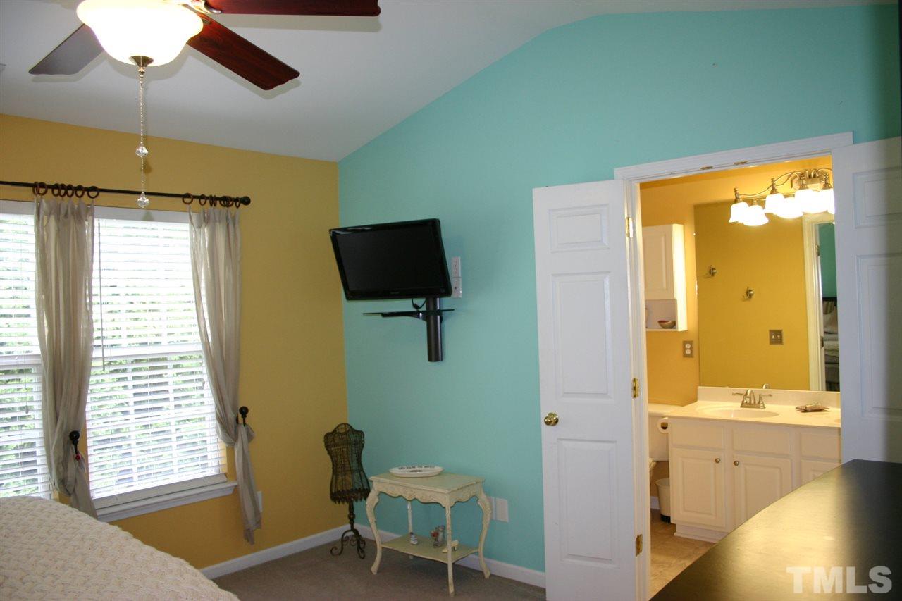 7246 Janston Drive Raleigh, NC 27613 - Photo 10 of 24