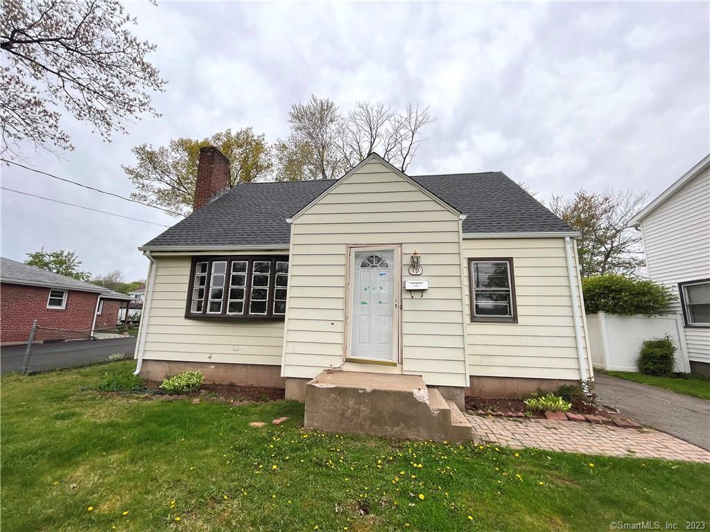 79 Goodwin Avenue Wethersfield, CT 06109 - Photo 5 of 27