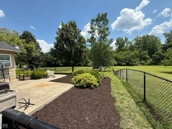 $399,900 | 611 Crossfield Court, Indianapolis, IN 46239