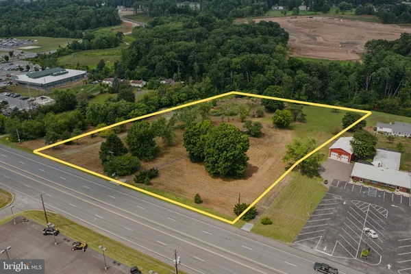 $925,000 | 1193-95 Centre Turnpike, Orwigsburg, PA 17961
