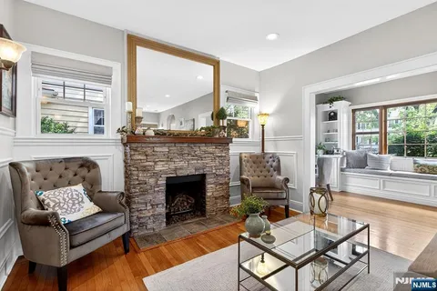 $999,000 | 158 Vreeland Avenue, Rutherford, NJ 07070