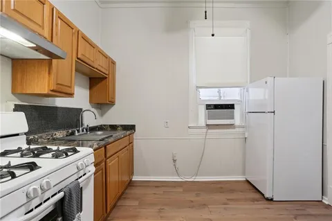 $1,595 | 1427 Royal Street, New Orleans, LA 70116