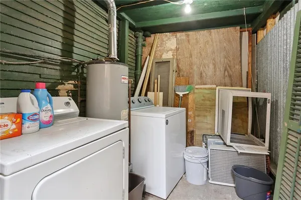 $1,500 | 1427 Royal Street, New Orleans, LA 70116