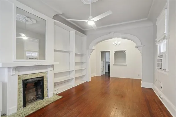 $1,500 | 1427 Royal Street, New Orleans, LA 70116