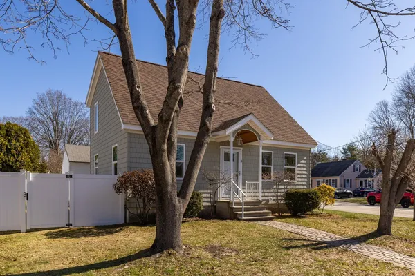 $490,000 | 13 Elmview Circle, Dover, NH 03820