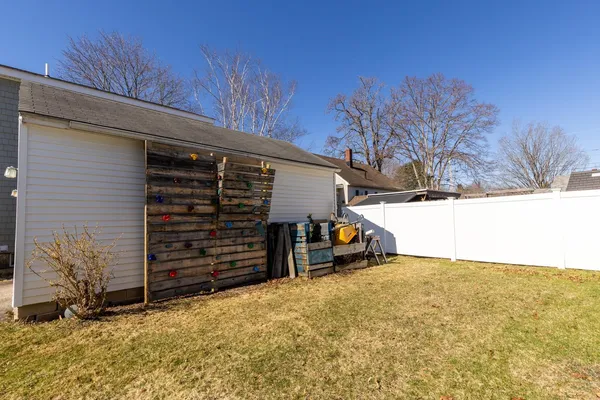 $490,000 | 13 Elmview Circle, Dover, NH 03820