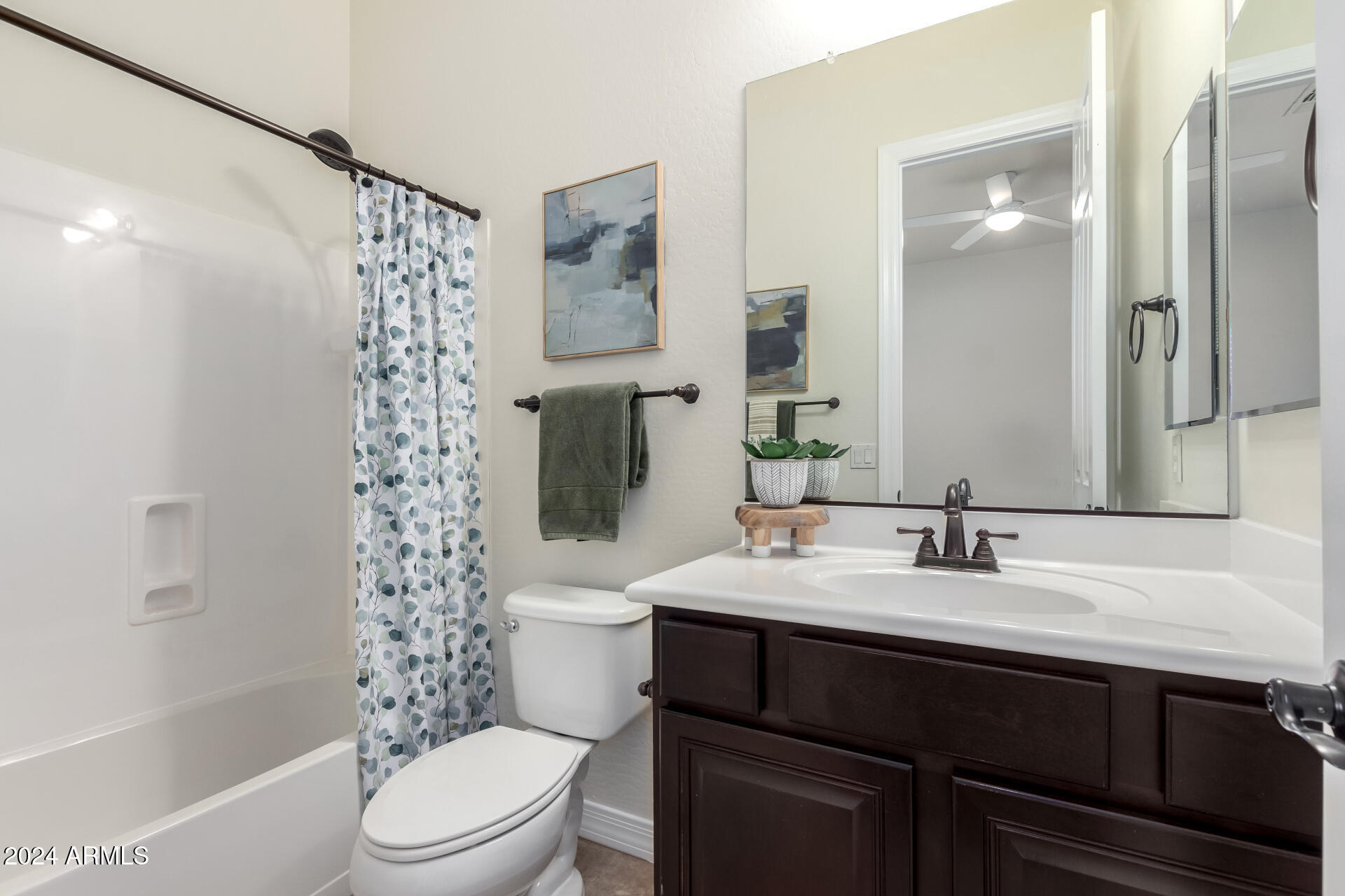 3150 East Warbler Road Gilbert, AZ 85297 - Photo 34 of 46 Gallery Image 34
