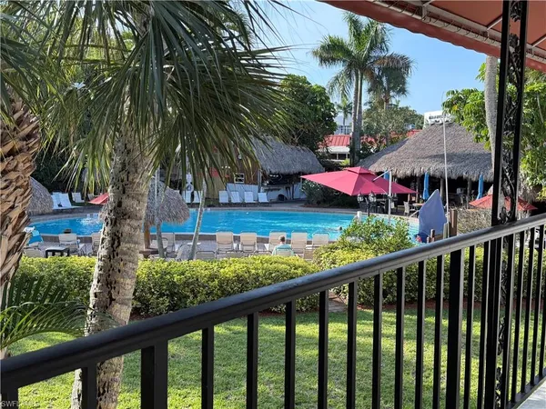 $1,500 | 2555 Tamiami Trail North, Unit 238, Naples, FL 34103