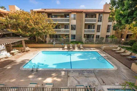 $369,500 | 4600 Lamont Street, Unit 224, San Diego, CA 92109