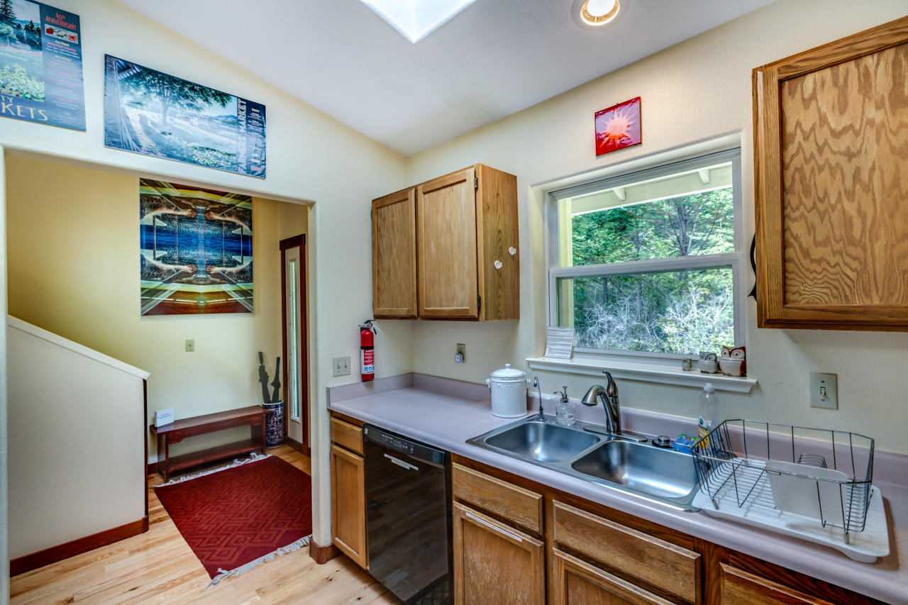 425 Quarry Road Trinidad, CA 95570 - Photo 25 of 77