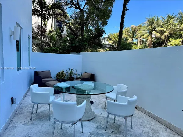 $699,000 | 7800 Collins Avenue, Unit 101, Miami Beach, FL 33141