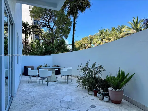 $699,000 | 7800 Collins Avenue, Unit 101, Miami Beach, FL 33141