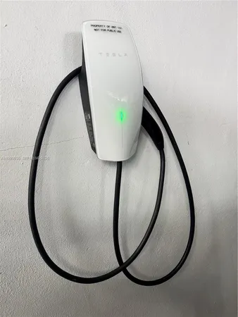 $699,000 | 7800 Collins Avenue, Unit 101, Miami Beach, FL 33141