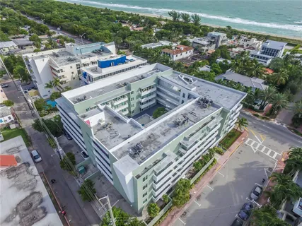 $699,000 | 7800 Collins Avenue, Unit 101, Miami Beach, FL 33141