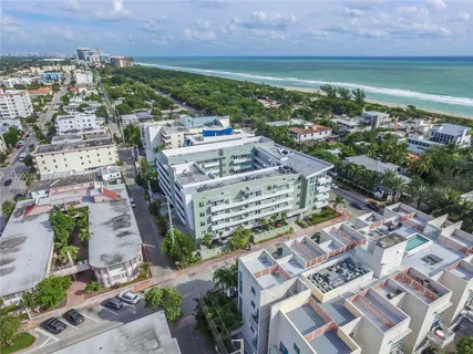 $699,000 | 7800 Collins Avenue, Unit 101, Miami Beach, FL 33141