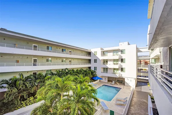 $699,000 | 7800 Collins Avenue, Unit 101, Miami Beach, FL 33141