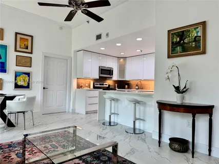 $699,000 | 7800 Collins Avenue, Unit 101, Miami Beach, FL 33141