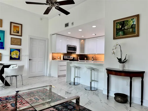 $699,000 | 7800 Collins Avenue, Unit 101, Miami Beach, FL 33141