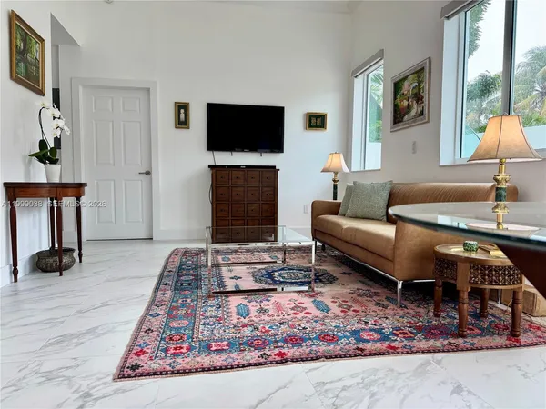 $699,000 | 7800 Collins Avenue, Unit 101, Miami Beach, FL 33141