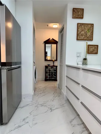 $699,000 | 7800 Collins Avenue, Unit 101, Miami Beach, FL 33141